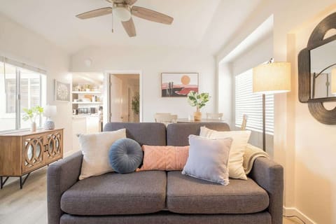 Cute and cozy right in the heart of Old Town!