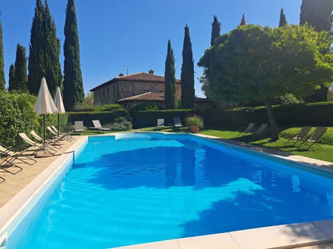 Building Exterior, Garden, Outdoor, Pool