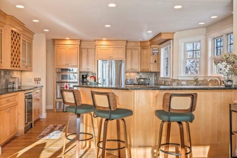 The open kitchen is well equipped for an unforgettable getaway​