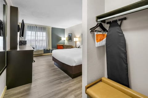 Bedroom. Interior and views may vary based on location and availability.