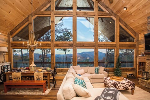 Nobody will miss a view from anywhere on the main level - or a group moment.