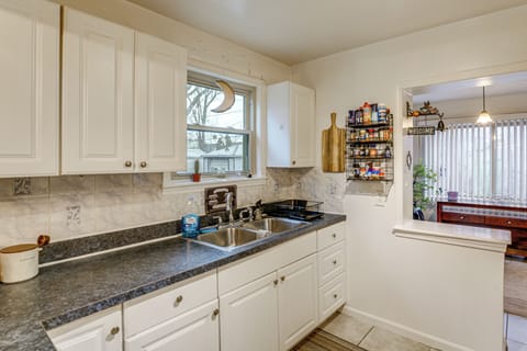 Kitchen | Drip Coffee Maker