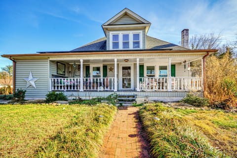 Mount Airy Vacation Rental | 4BR | 2BA | Steps Required | 2,000 Sq Ft