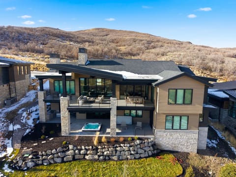 Lake View Retreat