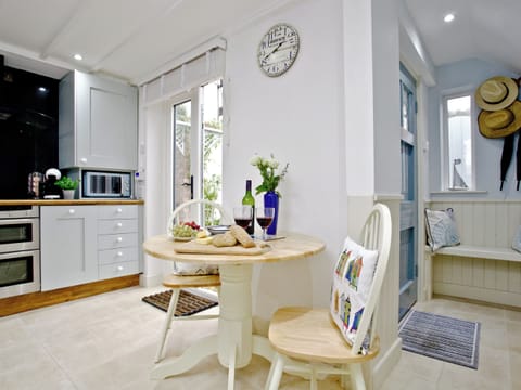 Kitchen/diner | The Sail Loft, Beer