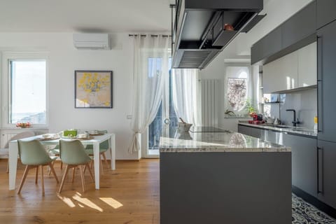 Autumn, Kitchen, Spring, Summer