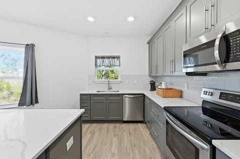 Indoors, Kitchen, Appliance, Microwave, Oven