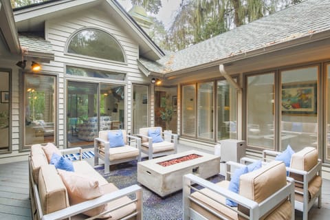 Welcome to the Blue Mermaid!