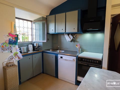 Large open-plan fitted kitchen