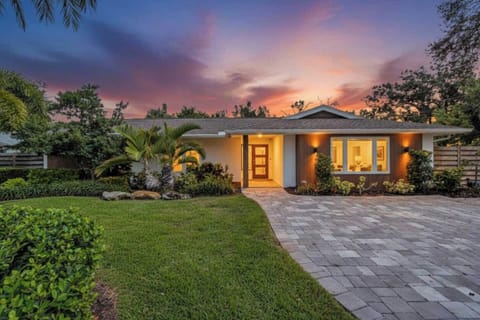 Exceptional Mid Century Modern Home on Large Corner Lot.