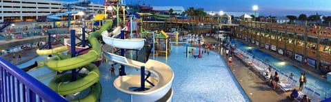 Stay close to Daytona Lagoon, your adventure begins here!
