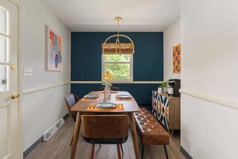 Dining room table with seating for 6