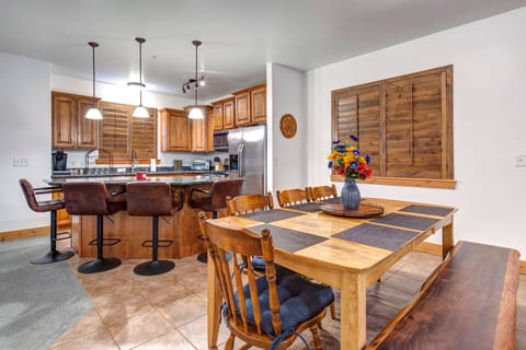 Bear Hollow Lodges 1206: