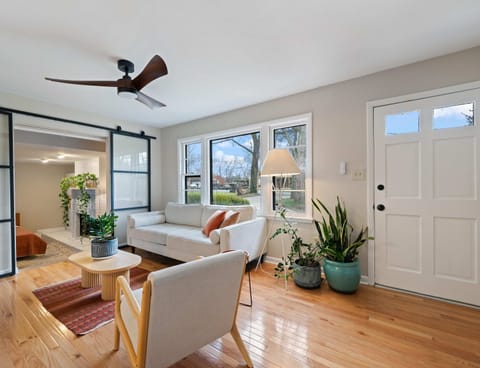 Bright living area with Smart TV 