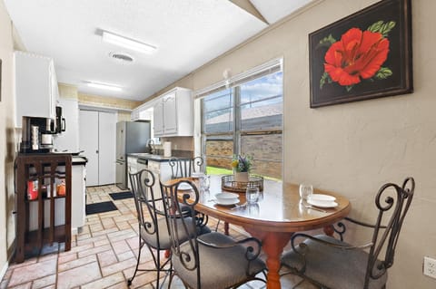 Full equipped kitchen