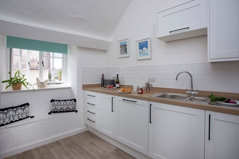 Raleighs Rest 23 07 15 0014