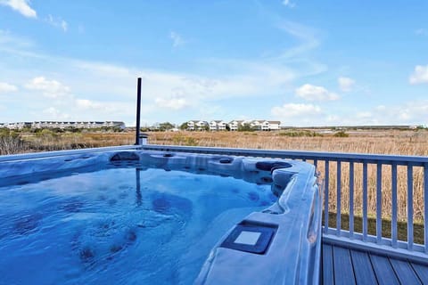Private Hot Tub Year Round use