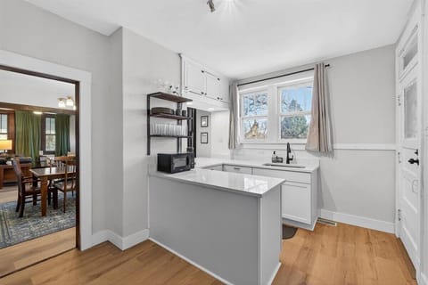 Kitchen is great, whether you're cooking a multi-course meal or just reheating leftovers.