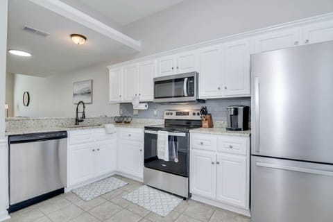 0f4040e1 986a 4de0 9ed3 4d34bd5fe333