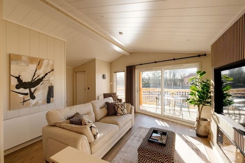 Luxury Boutique Retreat Pet