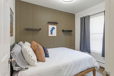 Queen bed in Bedroom