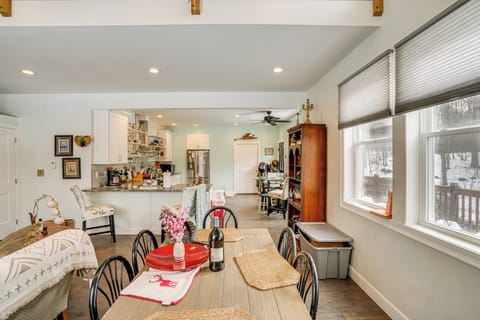 Dining Area | 1st Floor