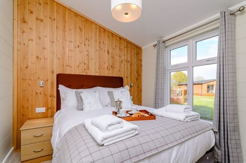 The Folkesworth (Pet)