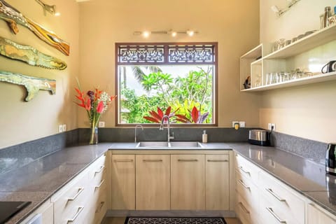 Kitchen with a reverse osmosis filtered drinking water system