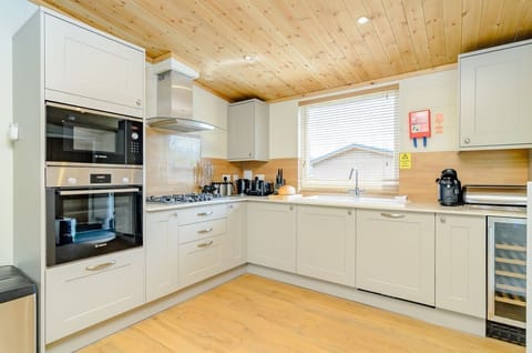 The Fotheringhay (Pet)