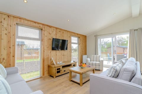 The Nassington (Pet)