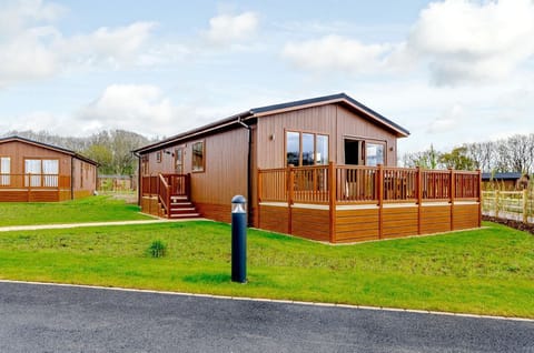 The Nassington (Pet)