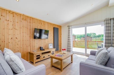 The Kingscliffe (Pet)