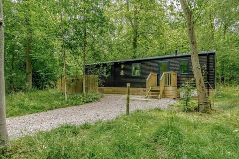 Horncastle Plus (Pet)