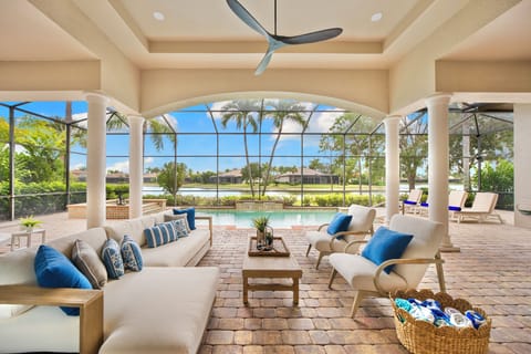 Oversized South East Lanai with large heated pool and spa
