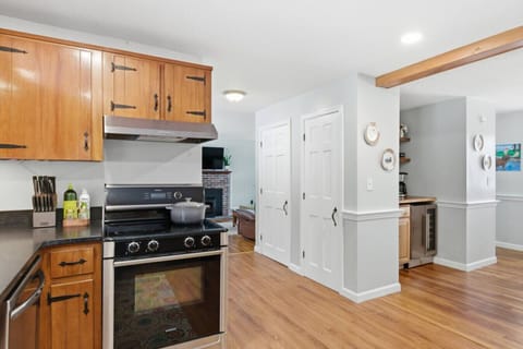 Modern kitchen with full-size range and plenty of counter space