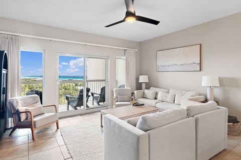 Sit back and enjoy the breathtaking views of the Gulf