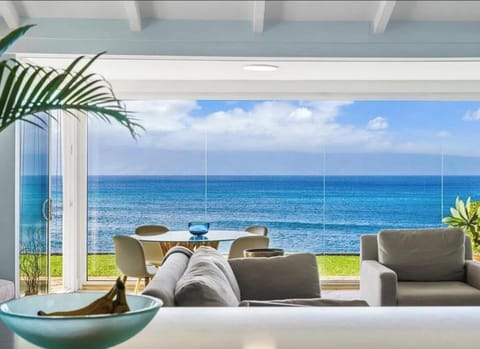 PARADISE ON THE OCEAN