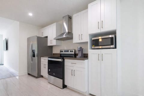 Fully equipped kitchen