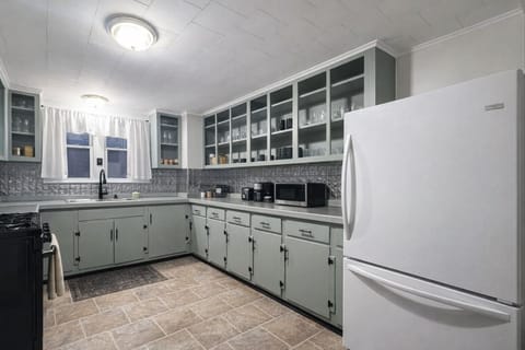 U-shaped Kitchen