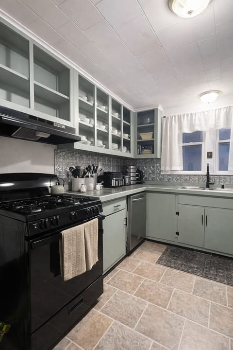 U-shaped Kitchen