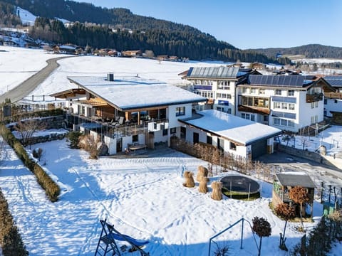 Vacation apartment Valentina - apartment/flat, shower, 2 bedrooms Apartment in Salzburgerland