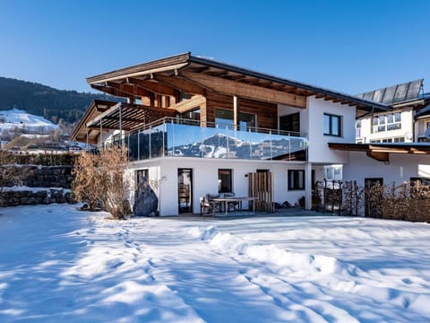 Vacation apartment Valentina - apartment/flat, shower, 2 bedrooms Apartment in Salzburgerland