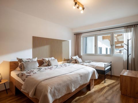 Vacation apartment Valentina - apartment/flat, shower, 2 bedrooms Apartment in Salzburgerland