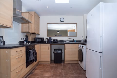 A fully equipped kitchen with everything you need for self-catering, whether you’re staying for work or leisure.