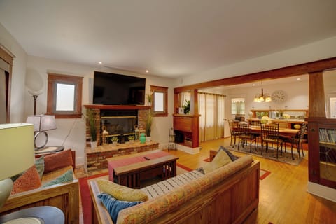 Living Room | Full Sleeper Sofa
