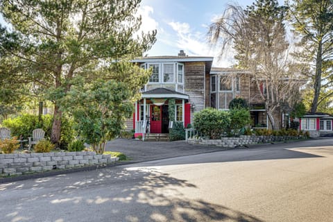 Cambria Vacation Rental | 9BR | 9BA | Steps Required | 7,000 Sq Ft