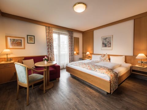 Apartment 3 "Ellmauer Halt" - House Oswald Bed and Breakfast in Ellmau