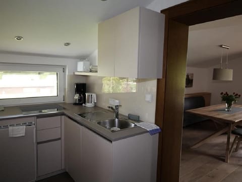 Apartment 4 "Karlspitz" - House Oswald Bed and Breakfast in Ellmau