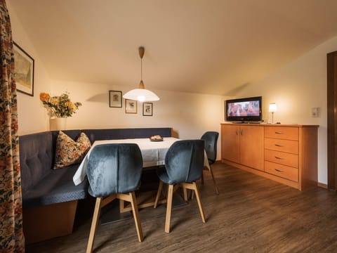 Apartment 5 "Mauk" - House Oswald Bed and Breakfast in Ellmau