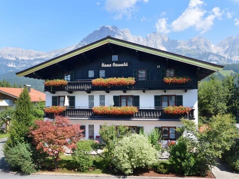 Apartment 6+ "Astberg" - House Oswald Bed and Breakfast in Ellmau